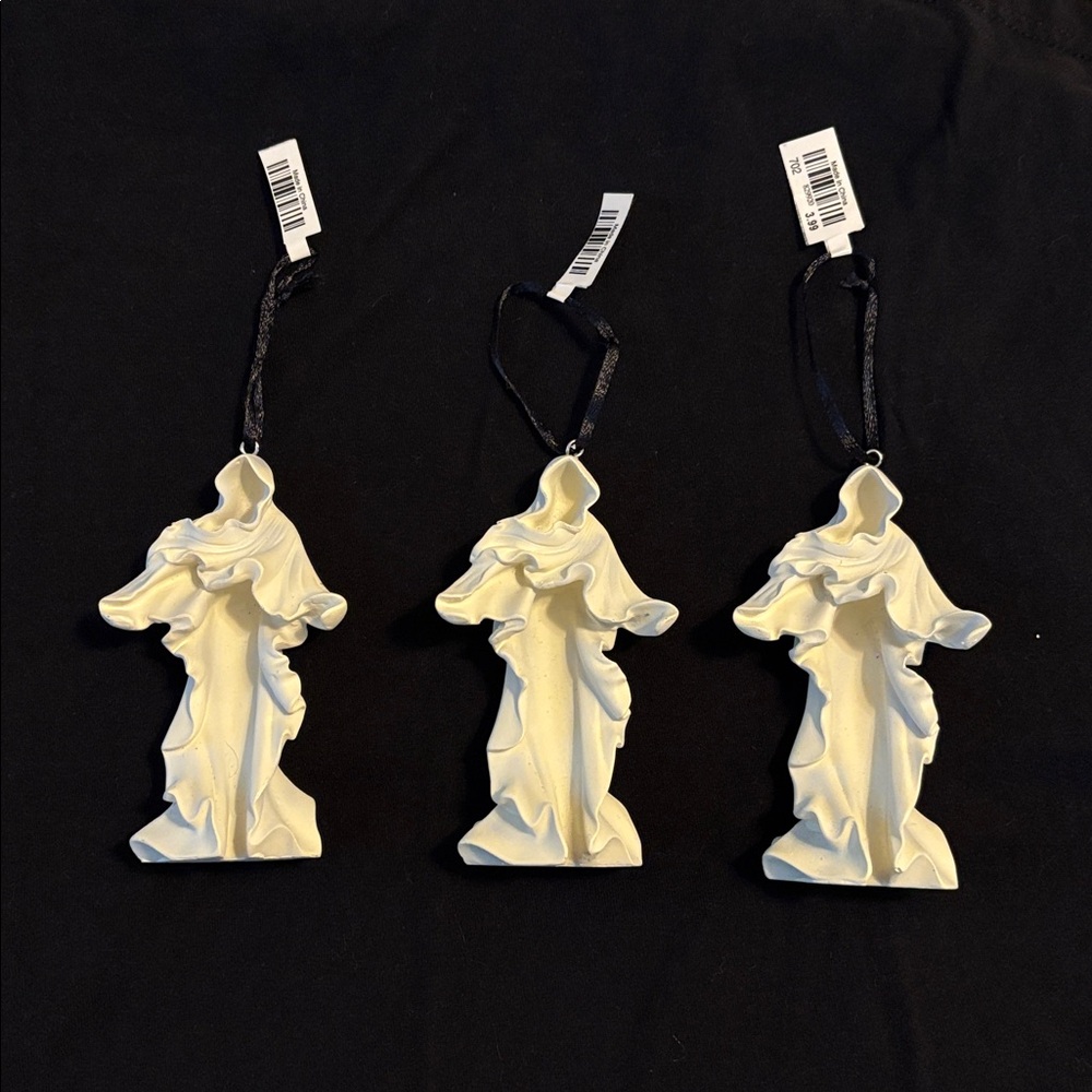 Set of 3 Cracker Barrel ghost ornaments 4 1/2 inches tall nwt